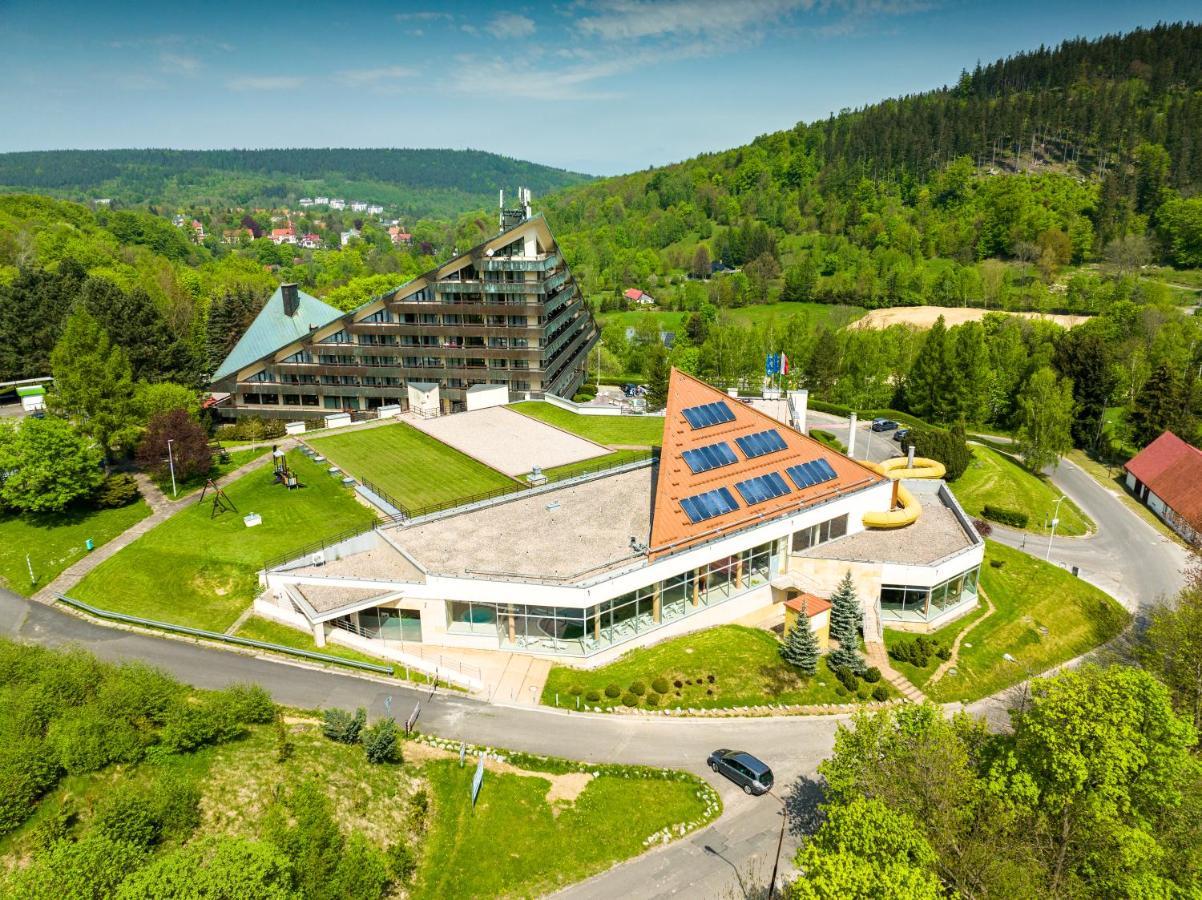 Interferie Aquapark Sport Hotel Malachit Świeradów-Zdrój Exterior foto