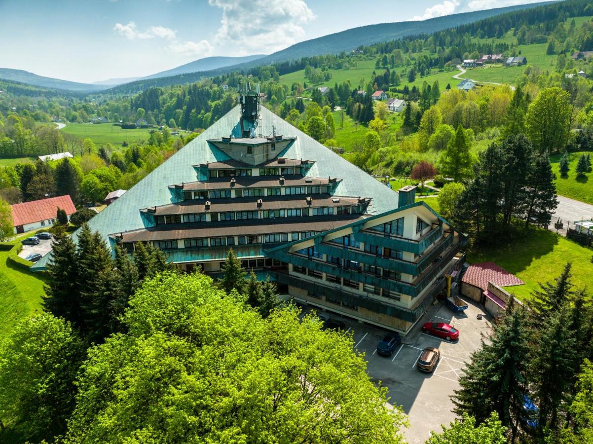 Interferie Aquapark Sport Hotel Malachit Świeradów-Zdrój Exterior foto